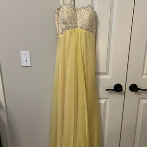 La Femme Strapless Dress - Size: 2 - Yellow